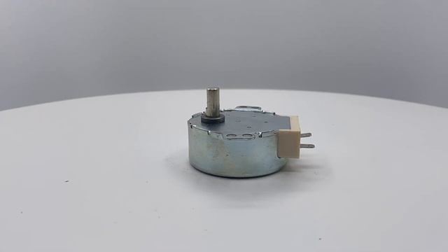 Мотор (двигатель) поддона для микроволновой печи Bosch (Бош), Siemens (Сименс) 4W смотреть онлайн