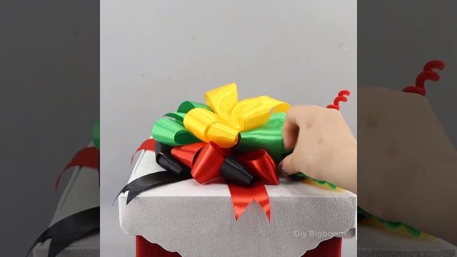 Easy and Budget-Friendly Gift Box Decor - 5 DIY Christmas Gift Boxes смотреть онлайн