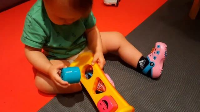 Чем занять ребёнка дома, во что поиграть? 6,7,8,9,10,11 месяцев. От года (1 год) смотреть онлайн