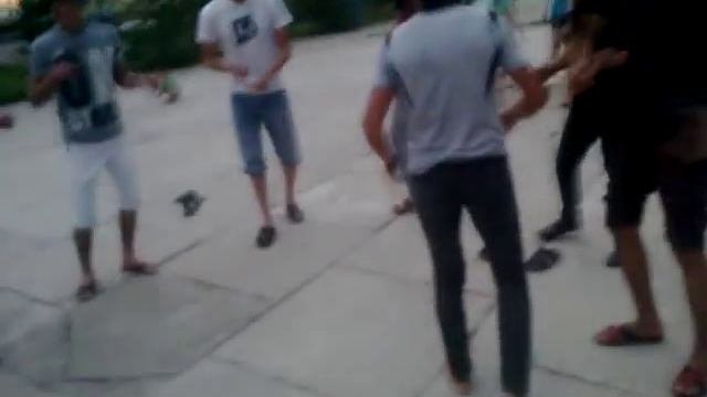 Брейк .красная звезда АЮ_ТРОПИК Ереке клаССно танцует смотреть онлайн