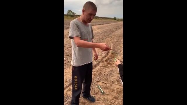 БЕЗУМНЫЙ ПАША И ИРИШКА НА РЫБАЛКЕ РЕКА ЕНИСЕЙ смотреть онлайн