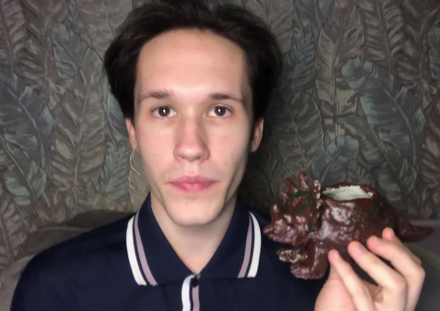 Ящер с шипастым воротником: леплю из глины стиракозавра смотреть онлайн