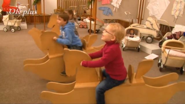 Most : výstava kočárků a panenek Oblastní muzeum Most смотреть онлайн