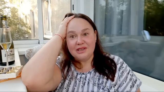 ЕСТЬ ПОВОД ОТПРАЗДНОВАТЬ🥂 смотреть онлайн