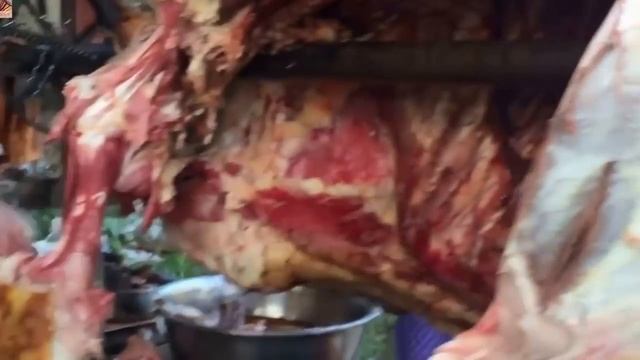 Бык на вертеле целиком, такого вы ещё не видели! смотреть онлайн