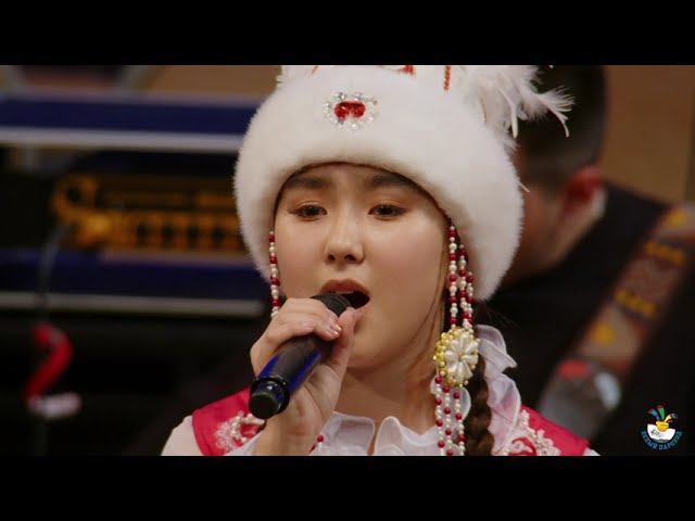 Гала-концерт фестиваля «Белый Пароход» 2022: казахская народная песня «Караторгай» смотреть онлайн