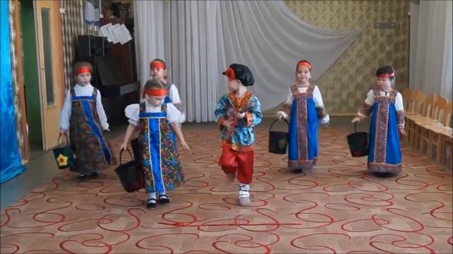 Танец "Пошли дружно за водой" смотреть онлайн