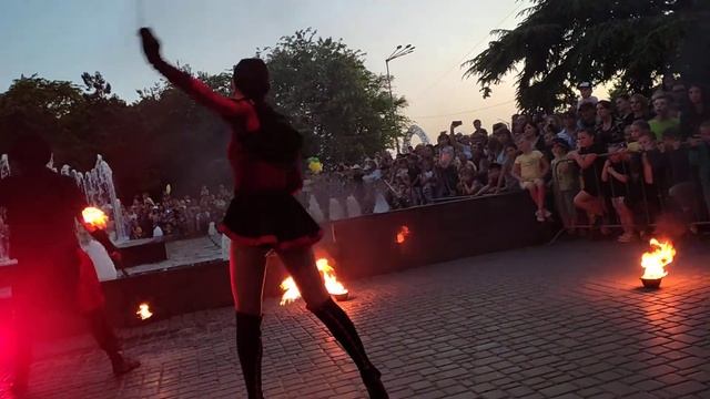 Огненное шоу в Евпатории от Мерлин перфомансес смотреть онлайн