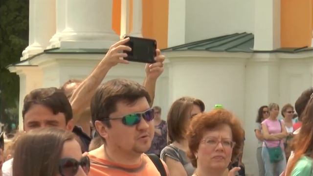 Тысячный хор в Рязанском кремле смотреть онлайн