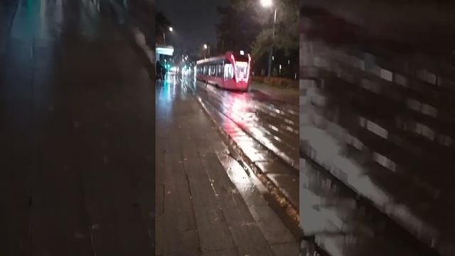 Трамвай 71-931м "Витязь-М" с маршрутом 4 Станция метро "Бульвар Рокоссовского"-Курский вокзал смотреть онлайн