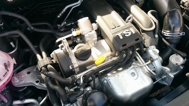 Škoda Rapid 1.2 TSI 105PS Engine Start