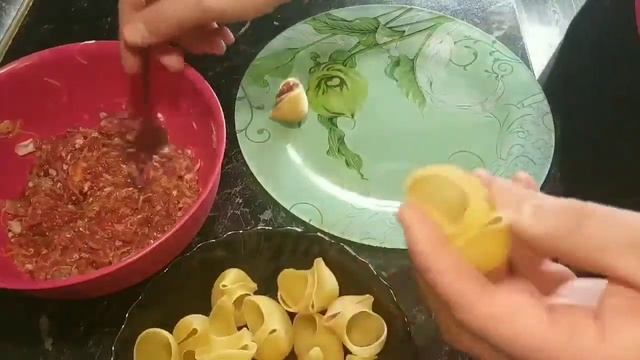 Как приготовить фаршированные макароны смотреть онлайн