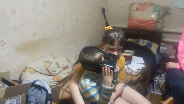 oculus dk2 реакция детей самых маленьких смотреть онлайн