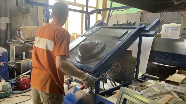 Производство пластиковых форм для фигурки «Ёжик на пеньке», тротуарной и цокольной плитки смотреть онлайн