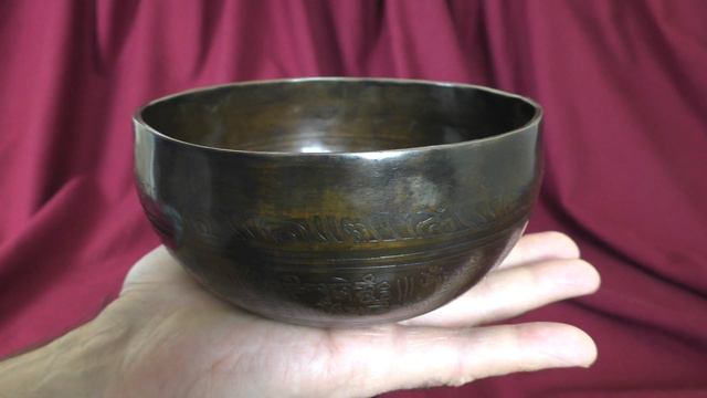 Поющая чаша Премиум Блэк 15 см Ре 295 Гц смотреть онлайн