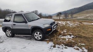 Toyota Rav4 (1) offroad