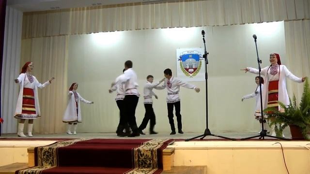 МАРИЙСКИЙ ТАНЕЦ В ИСПОЛНЕНИИ АНСАМБЛЯ "МУРСЕМ". ПОСТАНОВКА НИНЫ МАКАРОВОЙ.ВИРТУАЛЬНЫЙ МУЗЕЙ. смотреть онлайн
