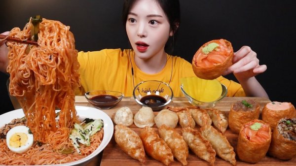 Корейская еда Мукбанг и Манду ASMR Korean mukbang asmr.mp4