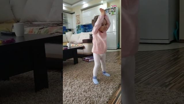 Танцуем Я Акула туруруруру смотреть онлайн