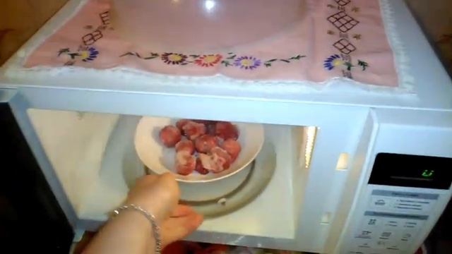 Размораживание клубники на ночь глядя? смотреть онлайн