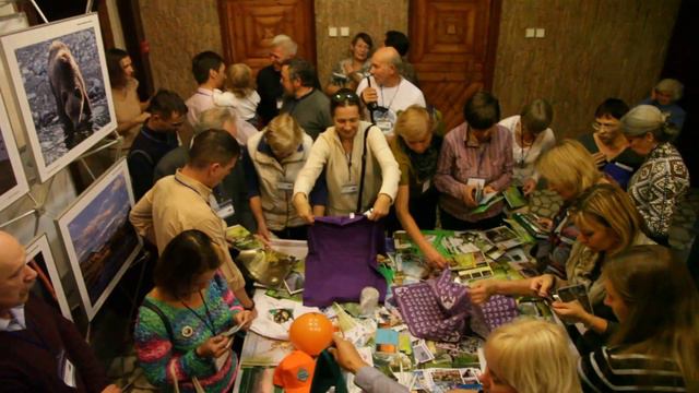 Выставка сувенирной продукции на международном семинаре "Летопись природы Евразии". смотреть онлайн