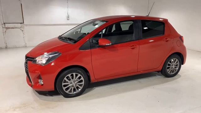 Toyota Yaris 1.33 Dual VVT-i Icon 5dr смотреть онлайн
