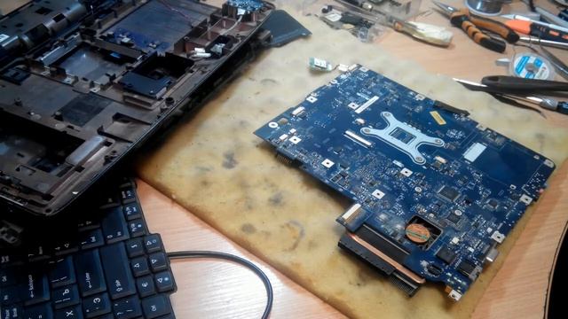 Разборка, чистка ноутбука Acer Aspire 5737z, замена разъема питания смотреть онлайн