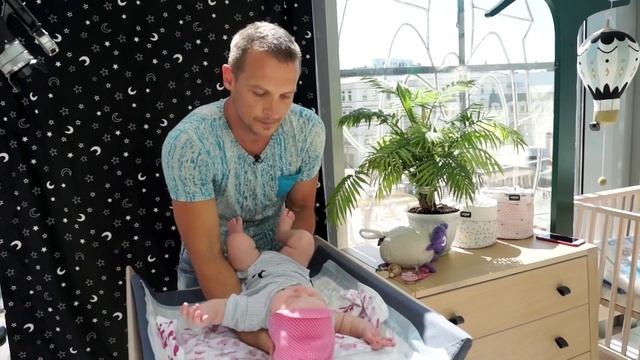 Как пеленать новорожденного ребенка. Быстрое и ПРОСТОЕ Пеленание ребенка. смотреть онлайн