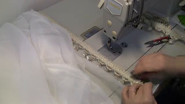 DIY ? A Great Way To Sew Fringe On Tulle