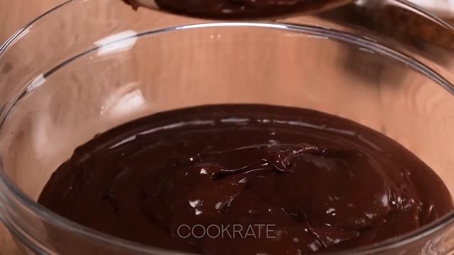 The simplest homemade chocolate cake! It conquered the internet смотреть онлайн