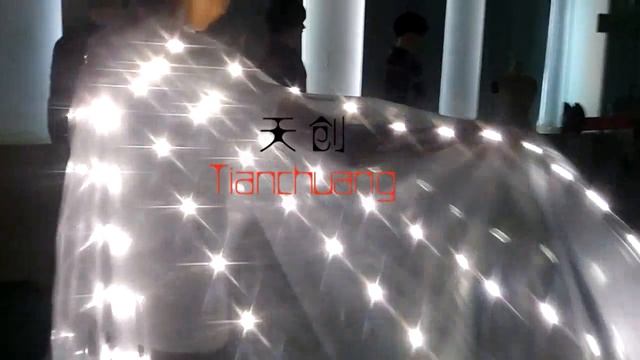 Tianchuang white LED cloak, LED wings, LED dance costume смотреть онлайн