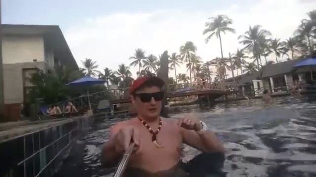 Какая средняя глубина бассейнов