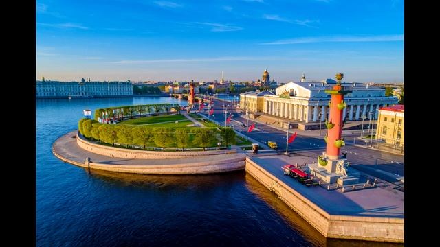 Туристы в Санкт Петербурге хотят больше туалетов и просят лавочки с солнечными батареями. смотреть онлайн