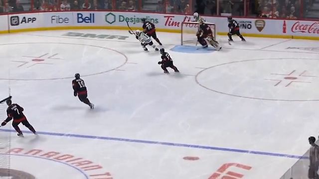 Scott Wedgewood with a huge save on Alex Debrincat смотреть онлайн