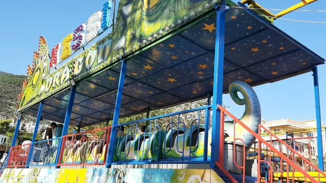 Парк аттракционов в Алании пляж Клеопатра (Alanya Lunapark) смотреть онлайн