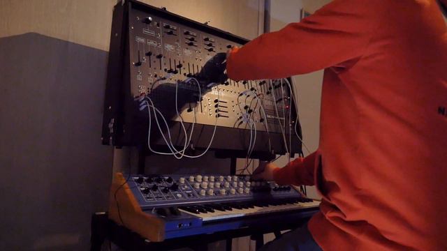 Vermona'14 & ARP2600FS with Arturia FX Collection смотреть онлайн