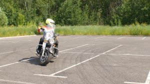 Разворот с места на мотоцикле (на Kawasaki Vulcan 1700)