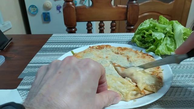 ? Пицца Цезарь, четыре сыра смотреть онлайн