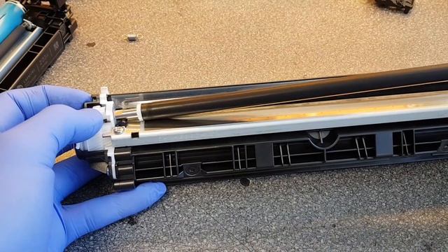 Заправка картриджа HP CF540A // Cartridge refill HP CF540A смотреть онлайн