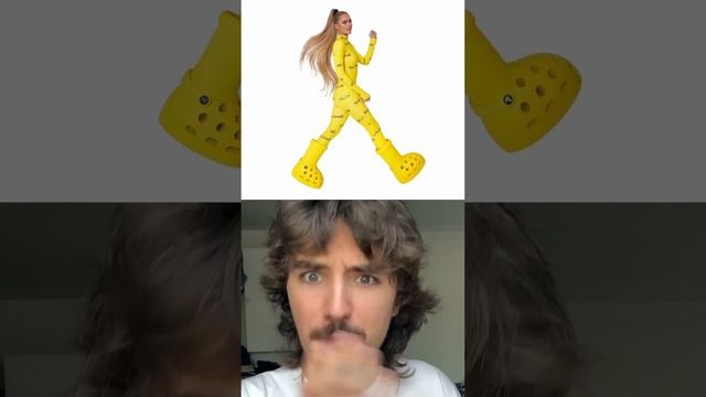 Большие сапоги Crocs, доступны всем?? #кроссовки #коллаборация #crocs #mschf #nike #джордан #крокс смотреть онлайн