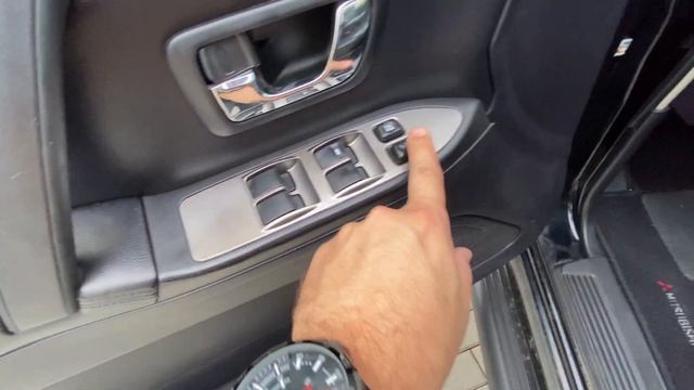 PAJERO FULL 3.2 DIESEL "QUASE 400 MIL KM" VALE A PENA??? #mitsubishi #mitsubishipajero смотреть онлайн
