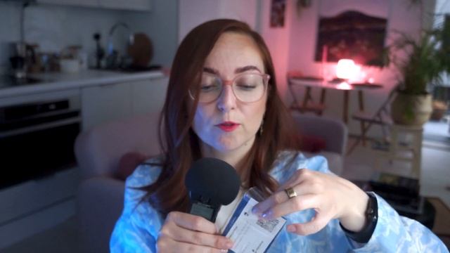Где была и что купила? Привезла ли всякую фигню? смотреть онлайн
