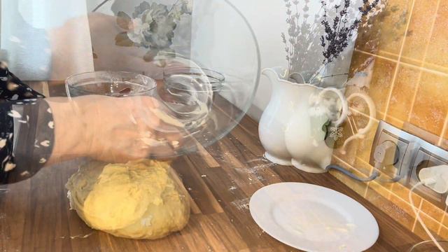 ЛЕГЕНДАРНЫЕ БУЛОЧКИ как ПУХ ИЗ ДЕТСТВА ДОМАШНИЕ вкусные МЯГКИЕ ПУШИСТЫЕ ЛЕГКИЙ РЕЦЕПТ #булочки смотреть онлайн