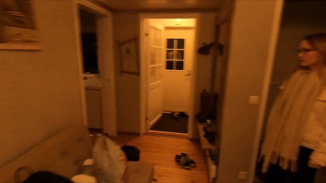 I stayed in the creepiest house in Finland смотреть онлайн