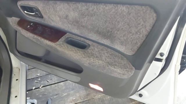 Обзор салона Toyota Mark 2 GX100 2000 год.