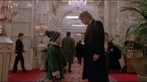 Дональд Трамп (Один дома 2)