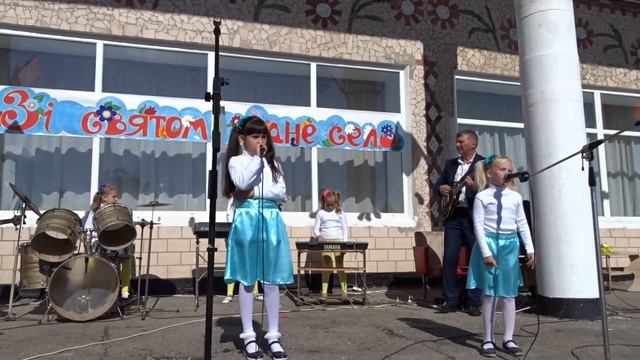 Все дельфины в ураган смотреть онлайн