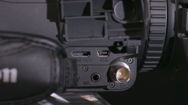Canon's new 4K XA40 X45 XA50 & XA55 Professional Camcorders смотреть онлайн
