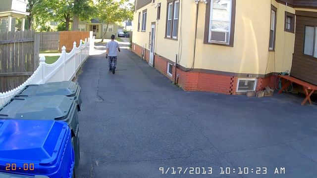 hikvision DS-2CD2032 - thief смотреть онлайн