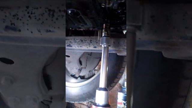 КАК ПОМЕНЯТЬ МАСЛО В АКПП И ФИЛЬТР ХЁНДАЙ смотреть онлайн